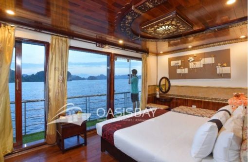 oasis bay cruise room